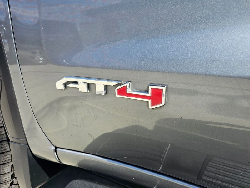 2020 GMC Sierra 1500 Crew Cab AT4 Pickup 4D 5 3/4 ft
