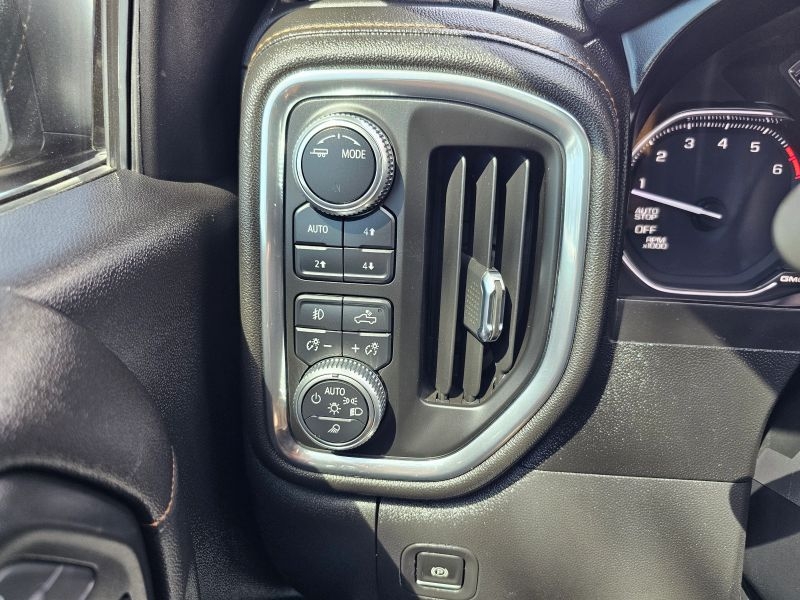 2020 GMC Sierra 1500 Crew Cab AT4 Pickup 4D 5 3/4 ft