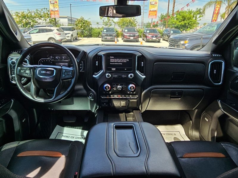 2020 GMC Sierra 1500 Crew Cab AT4 Pickup 4D 5 3/4 ft