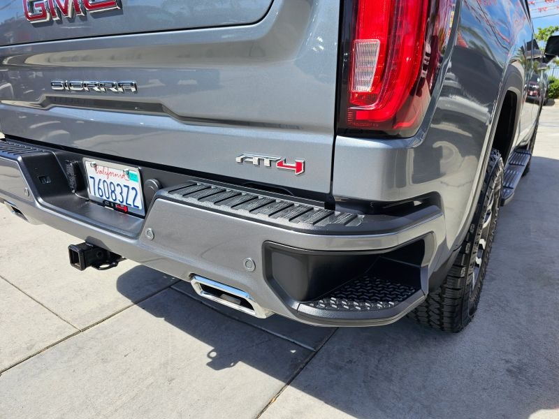 2020 GMC Sierra 1500 Crew Cab AT4 Pickup 4D 5 3/4 ft