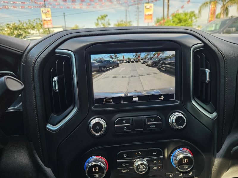 2020 GMC Sierra 1500 Crew Cab AT4 Pickup 4D 5 3/4 ft