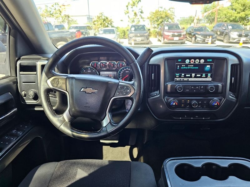 2016 Chevrolet Silverado 1500 Crew Cab LT Pickup 4D 5 3/4 Ft