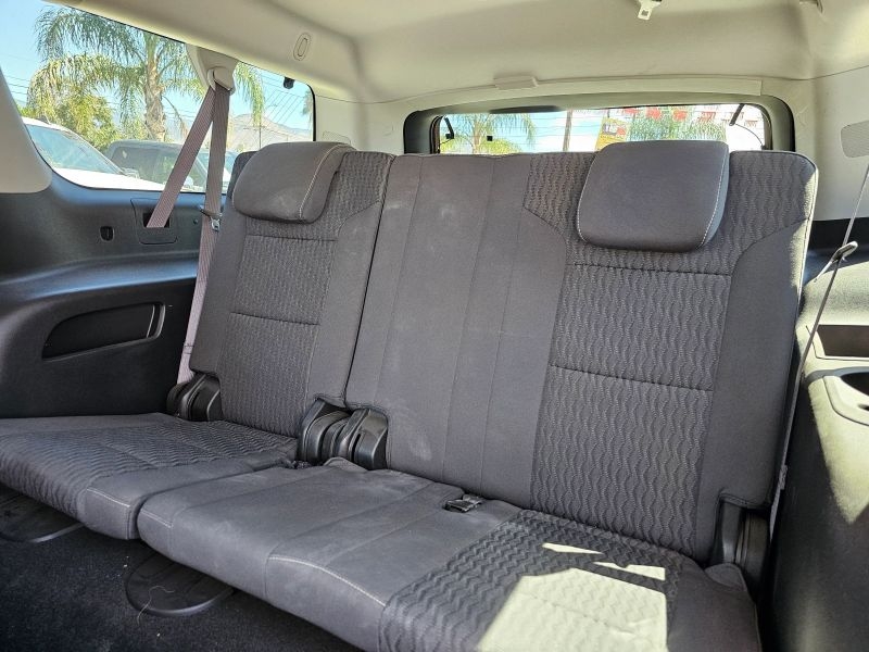 2016 Chevrolet Suburban LS Sport Utility 4D