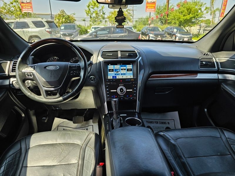 2017 Ford Explorer Platinum Sport Utility 4D