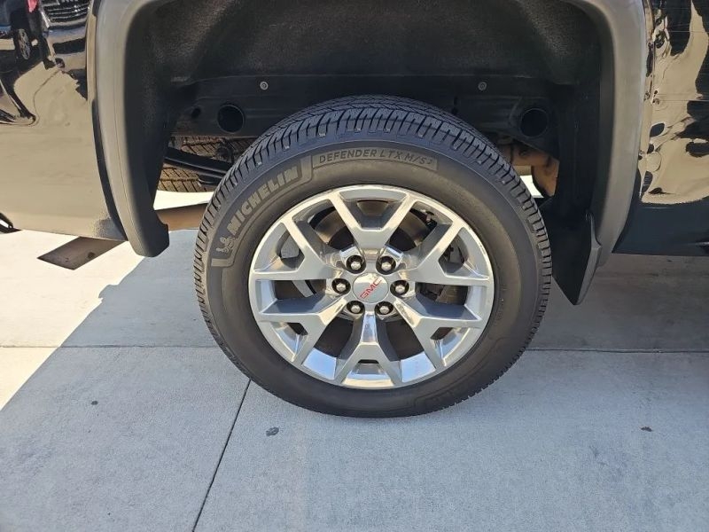 2016 GMC Sierra 1500 Crew Cab SLT Pickup 4D 5 3/4 ft