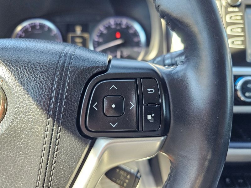 2015 Toyota Highlander XLE Sport Utility 4D