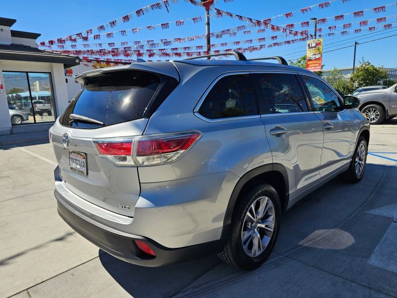 2015 Toyota Highlander XLE Sport Utility 4D