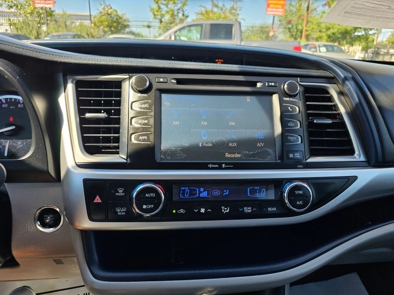 2015 Toyota Highlander XLE Sport Utility 4D