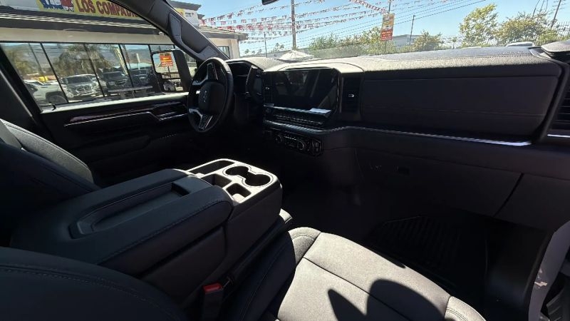 2024 Chevrolet Silverado 2500 HD Crew Cab LT Pickup 4D 6 1/2 Ft