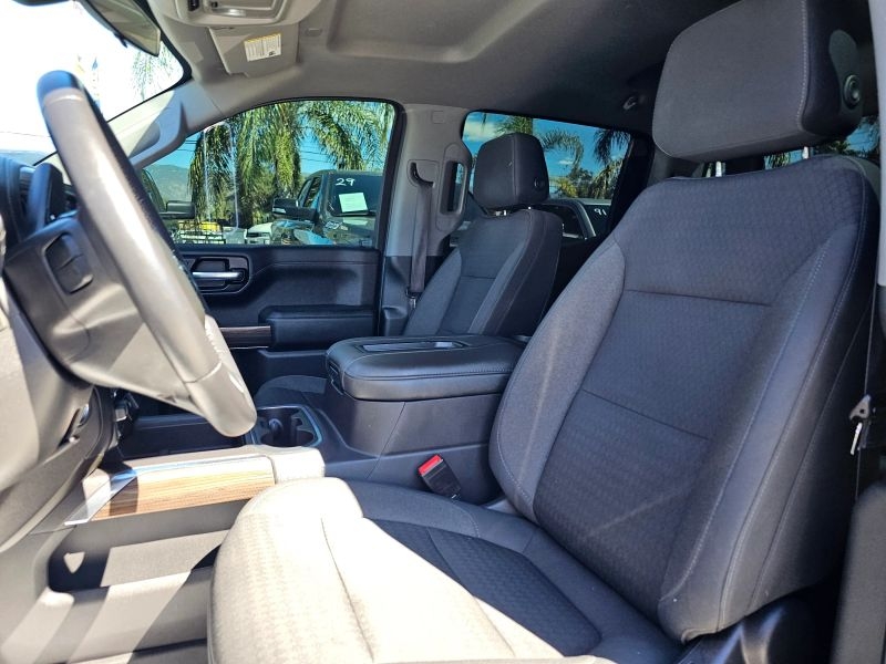 2021 Chevrolet Silverado 1500 Crew Cab RST Pickup 4D 5 3/4 Ft