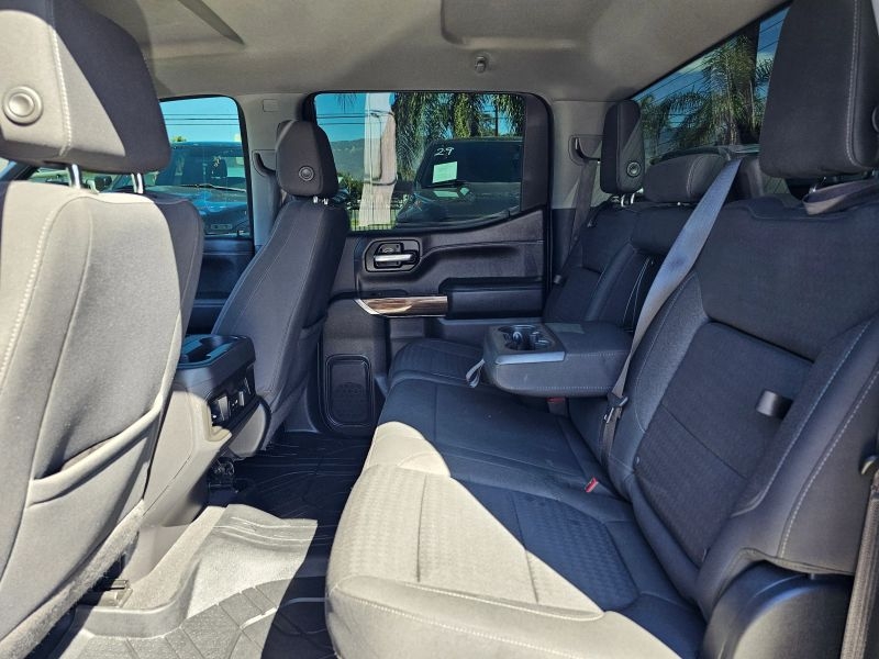 2021 Chevrolet Silverado 1500 Crew Cab RST Pickup 4D 5 3/4 Ft