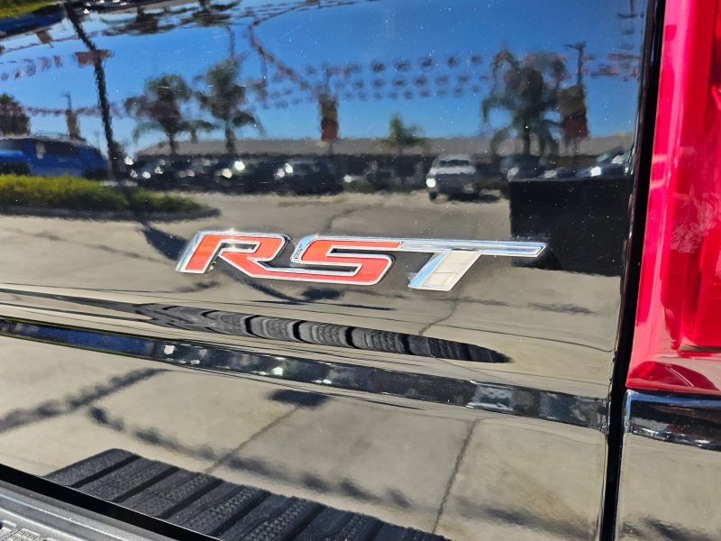 2021 Chevrolet Silverado 1500 Crew Cab RST Pickup 4D 5 3/4 Ft