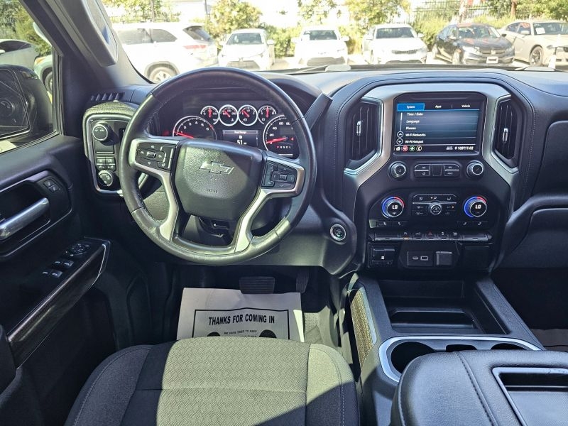 2021 Chevrolet Silverado 1500 Crew Cab RST Pickup 4D 5 3/4 Ft