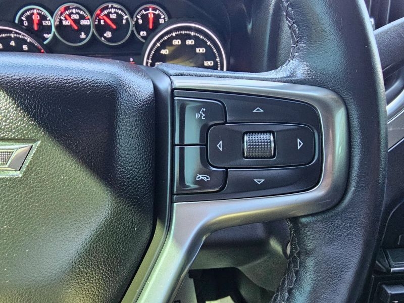 2021 Chevrolet Silverado 1500 Crew Cab RST Pickup 4D 5 3/4 Ft