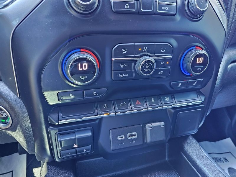 2021 Chevrolet Silverado 1500 Crew Cab RST Pickup 4D 5 3/4 Ft