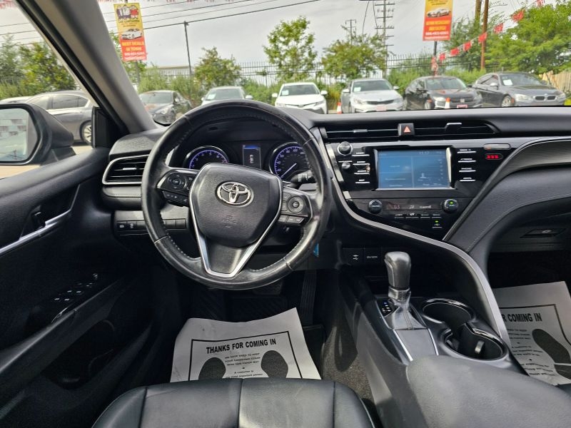 2019 Toyota Camry SE Sedan 4D