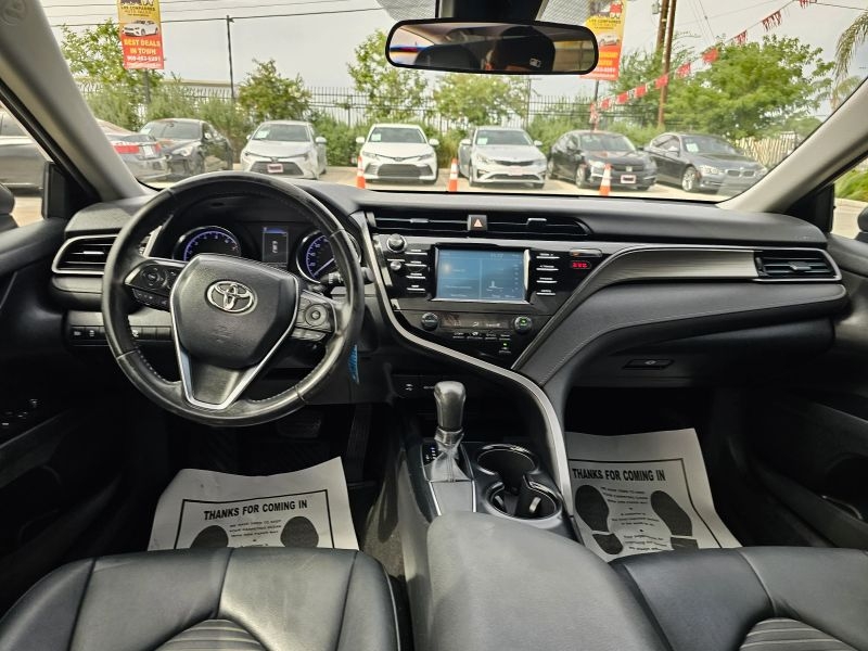 2019 Toyota Camry SE Sedan 4D