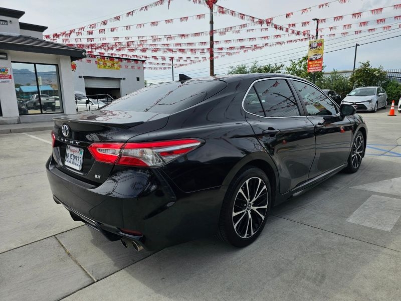 2019 Toyota Camry SE Sedan 4D