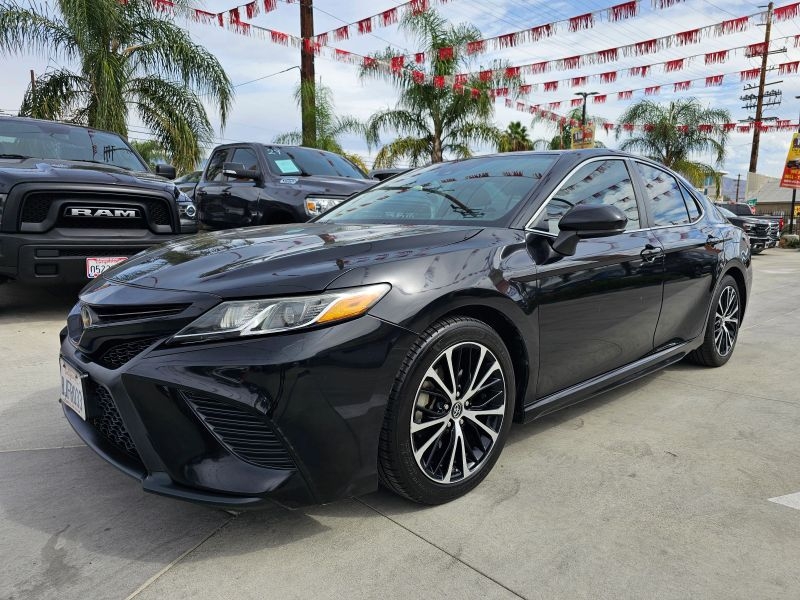 2019 Toyota Camry SE Sedan 4D