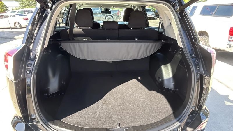 2018 Toyota RAV4 XLE Sport Utility 4D