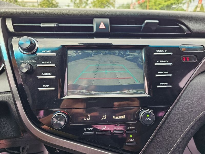 2019 Toyota Camry SE Sedan 4D