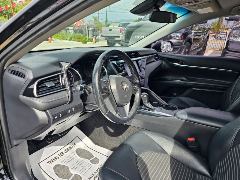 2019 Toyota Camry SE Sedan 4D