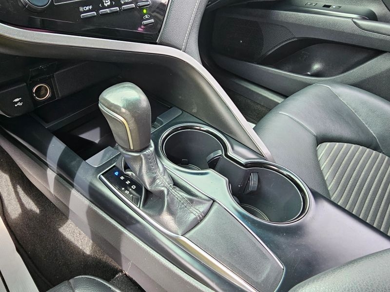 2019 Toyota Camry SE Sedan 4D