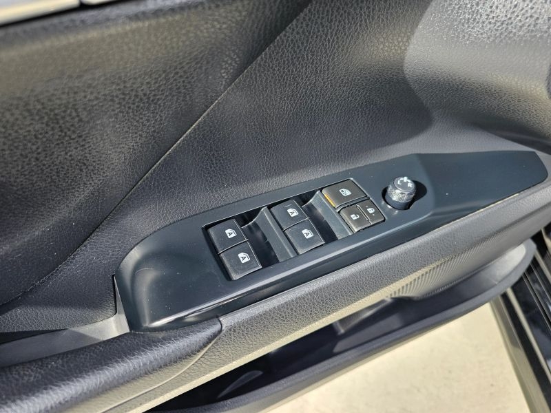 2019 Toyota Camry SE Sedan 4D