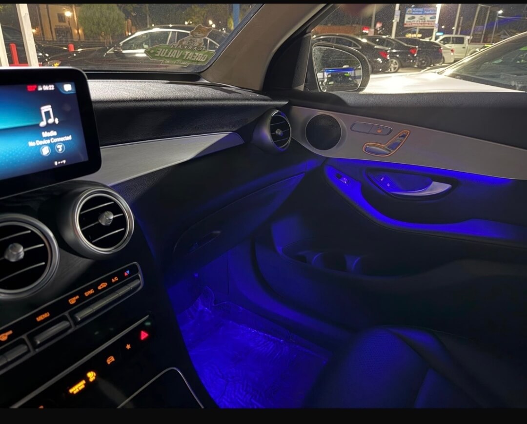 2022 Mercedes-Benz GLC GLC300 - Photo 15