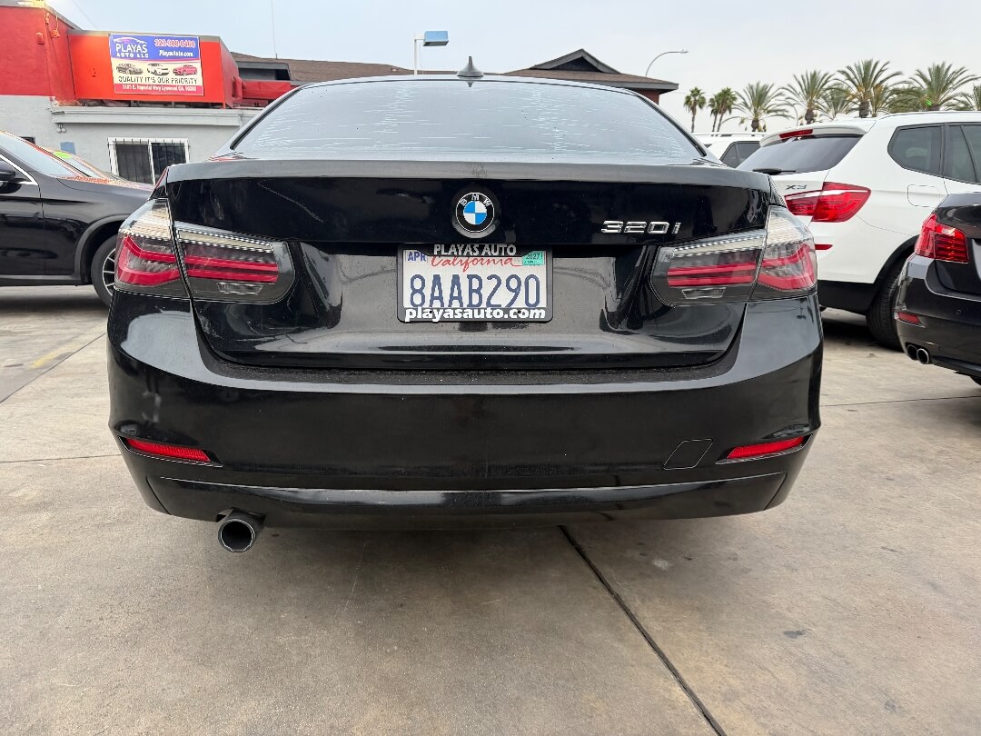 2015 BMW 3 Series 320i
