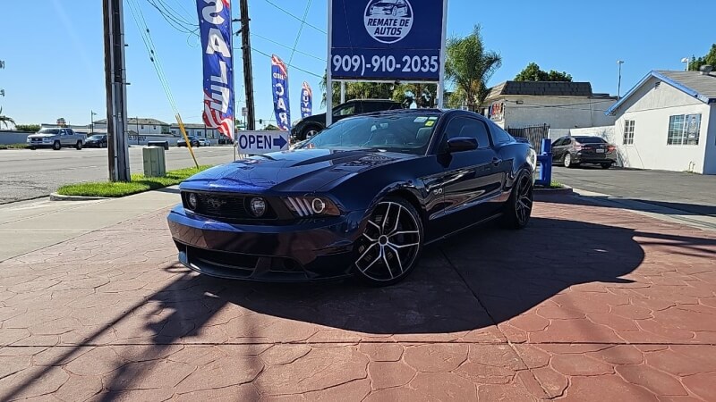 2011 Ford Mustang GT Premium's photo