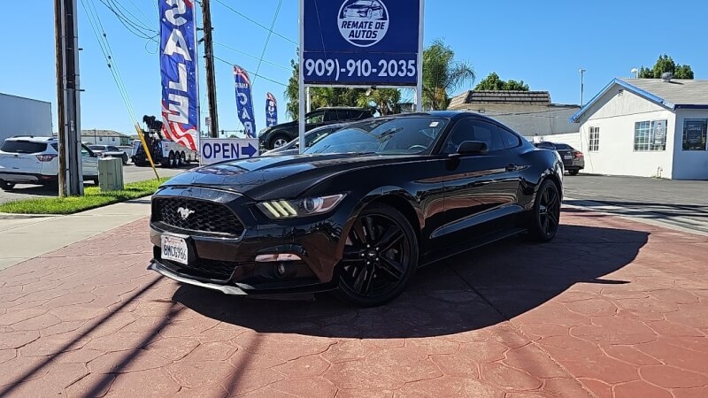 2015 Ford Mustang EcoBoost Coupe Premium's photo