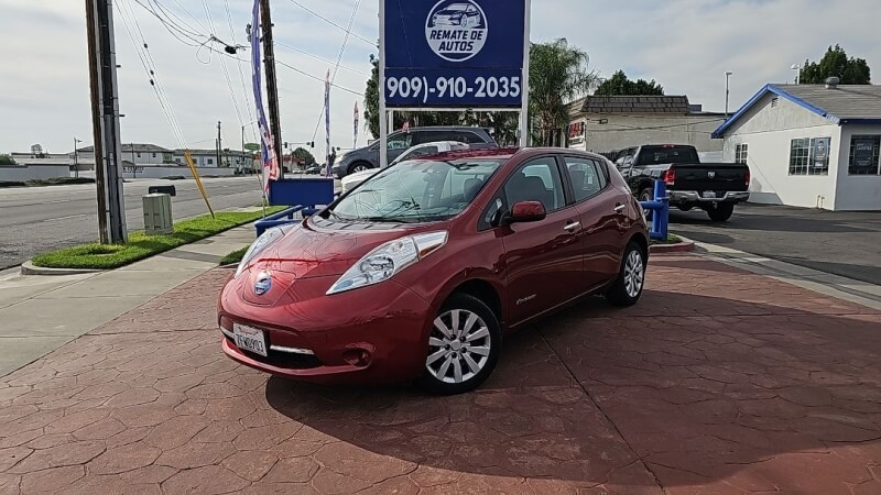 2015 Nissan Leaf's photo