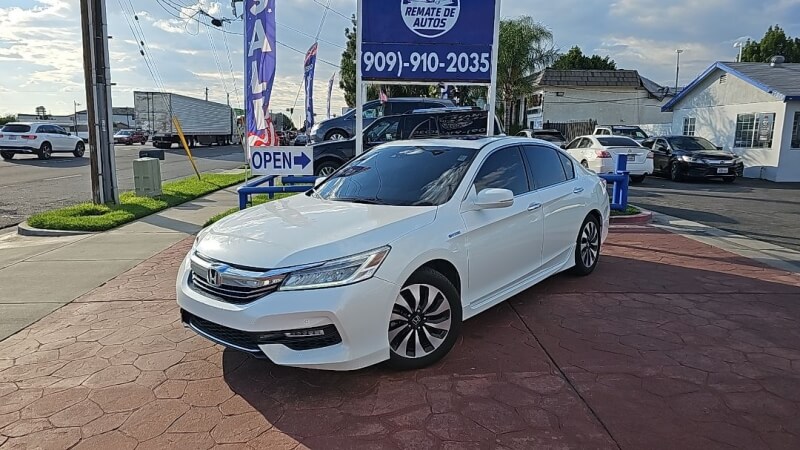 2017 Honda Accord Hybrid Touring's photo