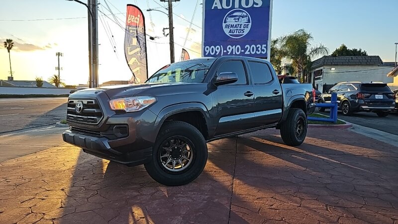 2016 Toyota Tacoma SR Double Cab 4x2 4-Cyl Auto Short Bed's photo