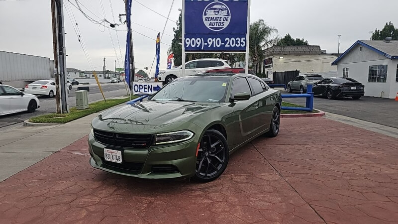 2019 Dodge Charger SXT's photo