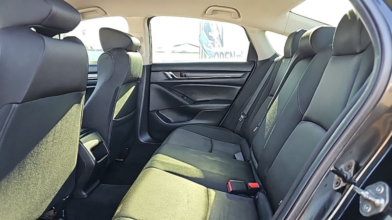 2019 Honda Accord LX - Photo 10