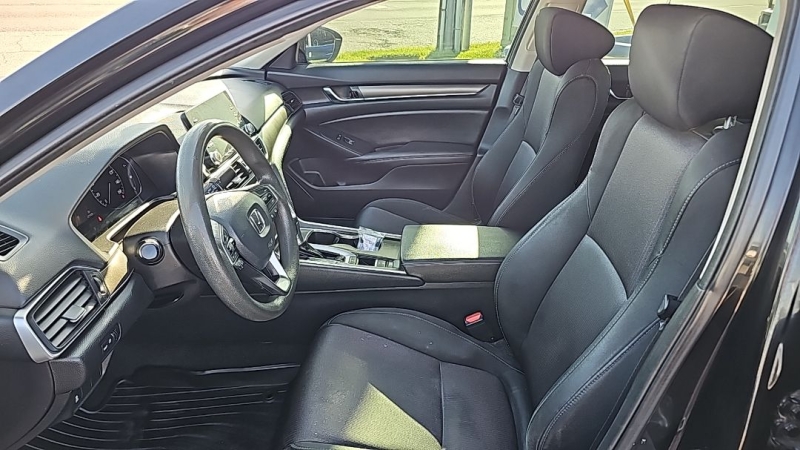 2019 Honda Accord LX - Photo 8
