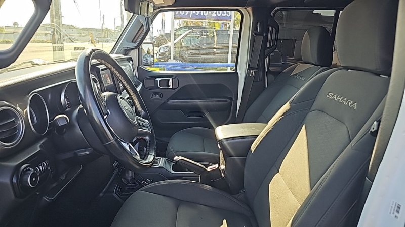 2020 Jeep Wrangler Unlimited Sahara - Photo 15