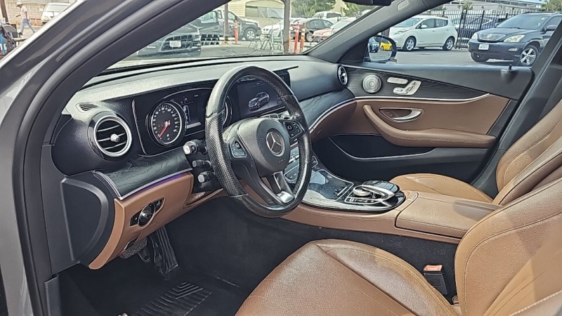 2017 Mercedes-Benz E-Class E300 - Photo 9