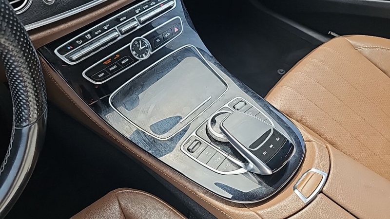 2017 Mercedes-Benz E-Class E300 - Photo 18
