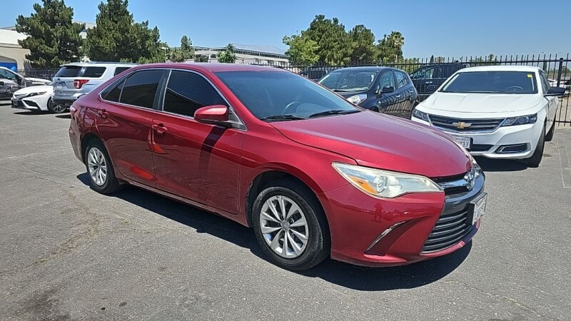 2015 Toyota Camry 2.5 Auto LE's photo
