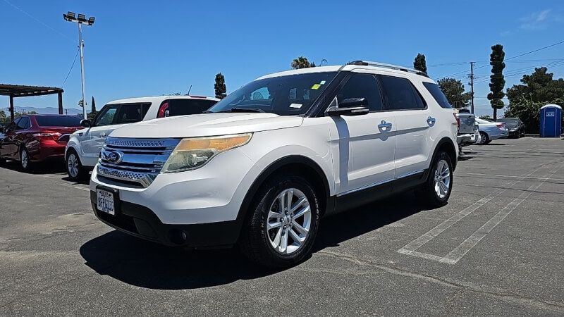 2015 Ford Explorer XLT's photo