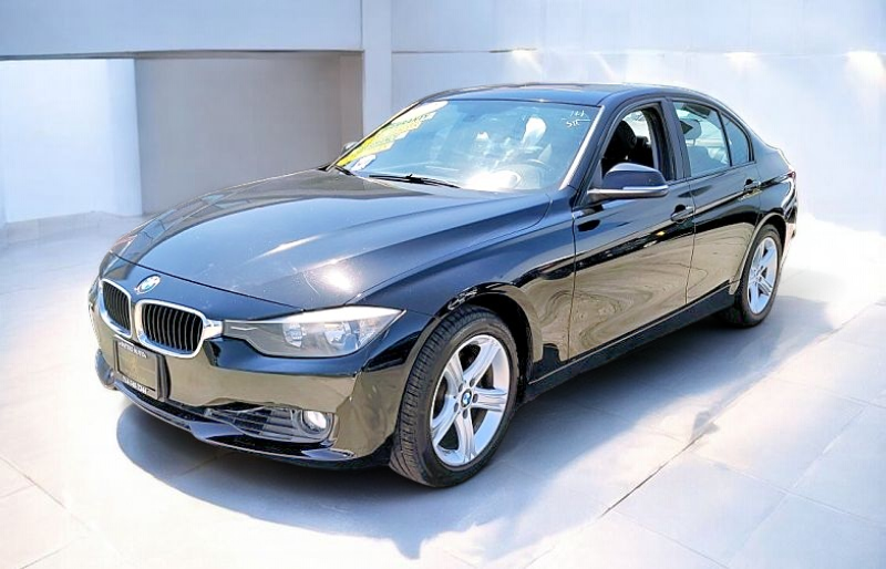 2012 BMW 3 Series 328i