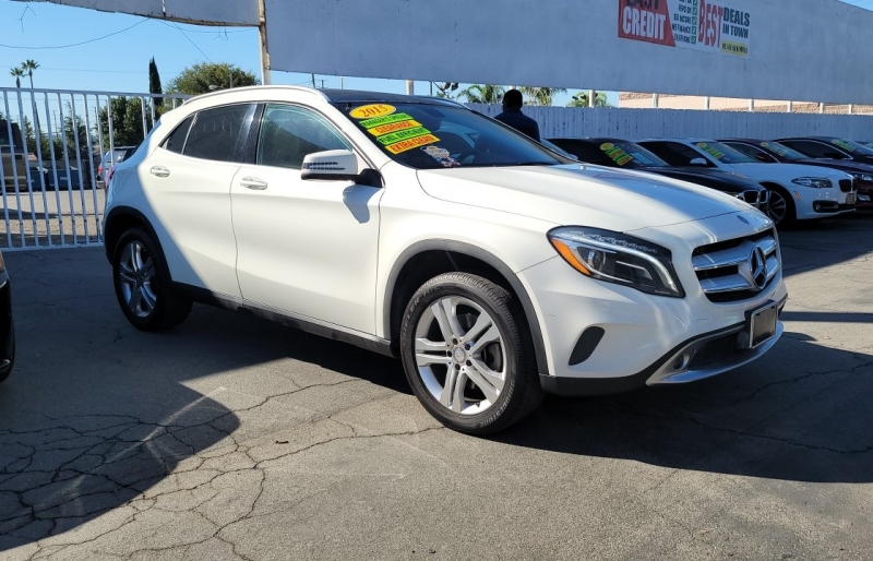 2015 Mercedes Benz GLA 250 photo 3