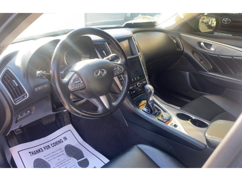 2016 INFINITI Q50 Premium - Photo 17
