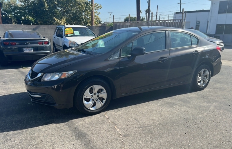 2013 Honda Civic LX photo 2