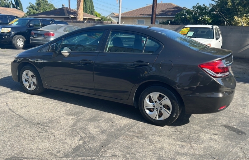 2013 Honda Civic LX photo 4