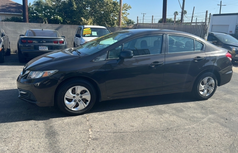 2013 Honda Civic LX photo 3