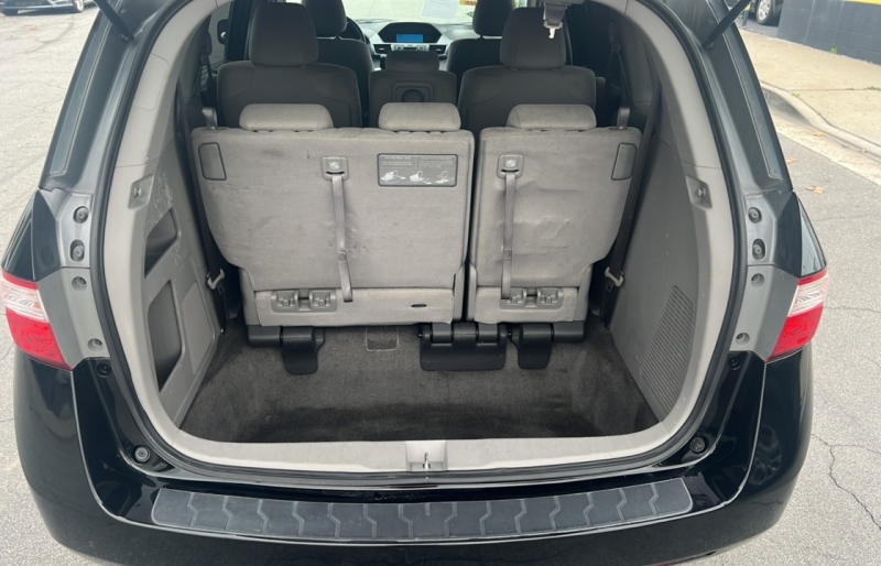 2011 Honda Odyssey EX photo 18